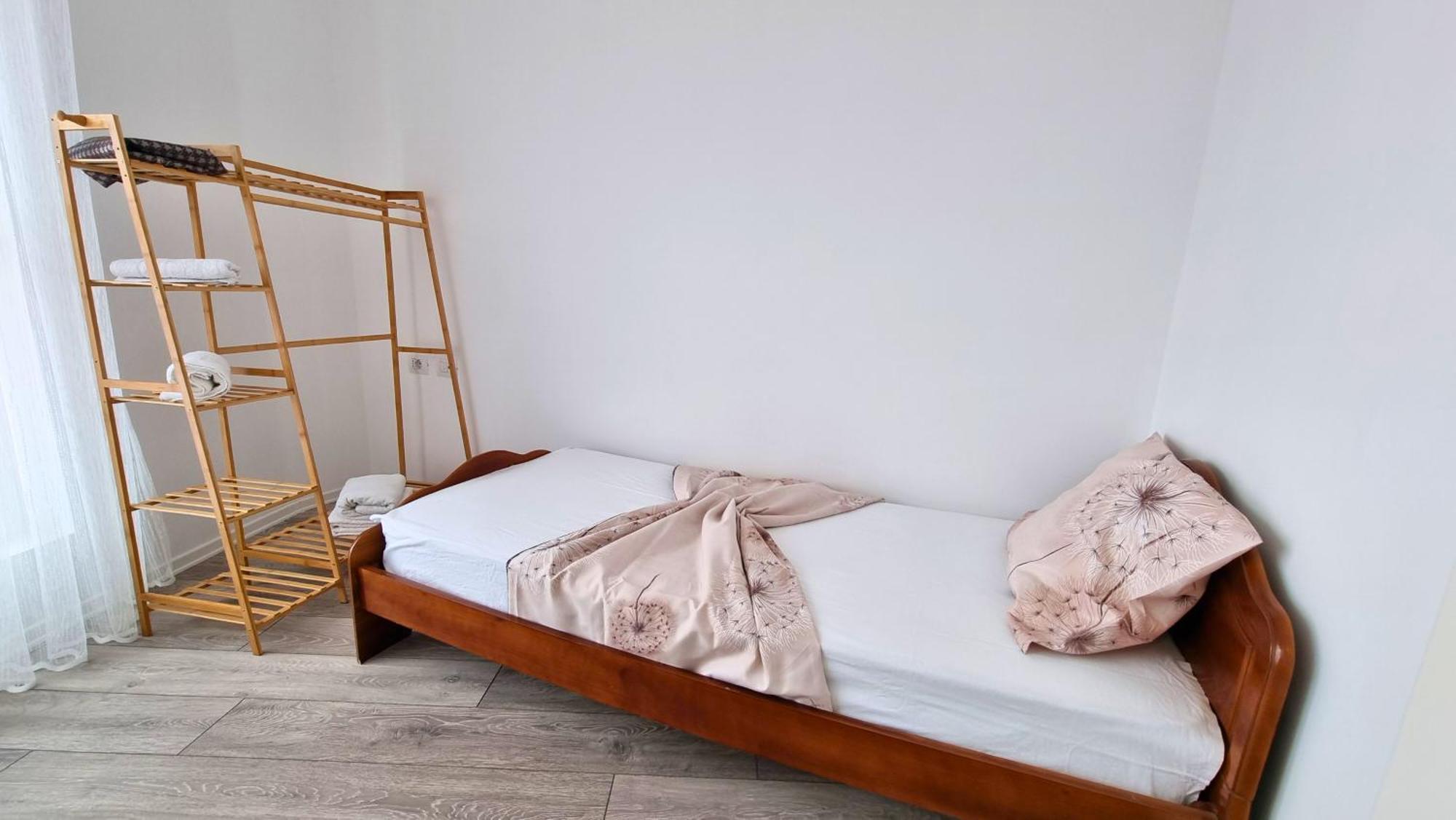 Cozy 2br Free Parking-wifi-ac-dryer * Tirana