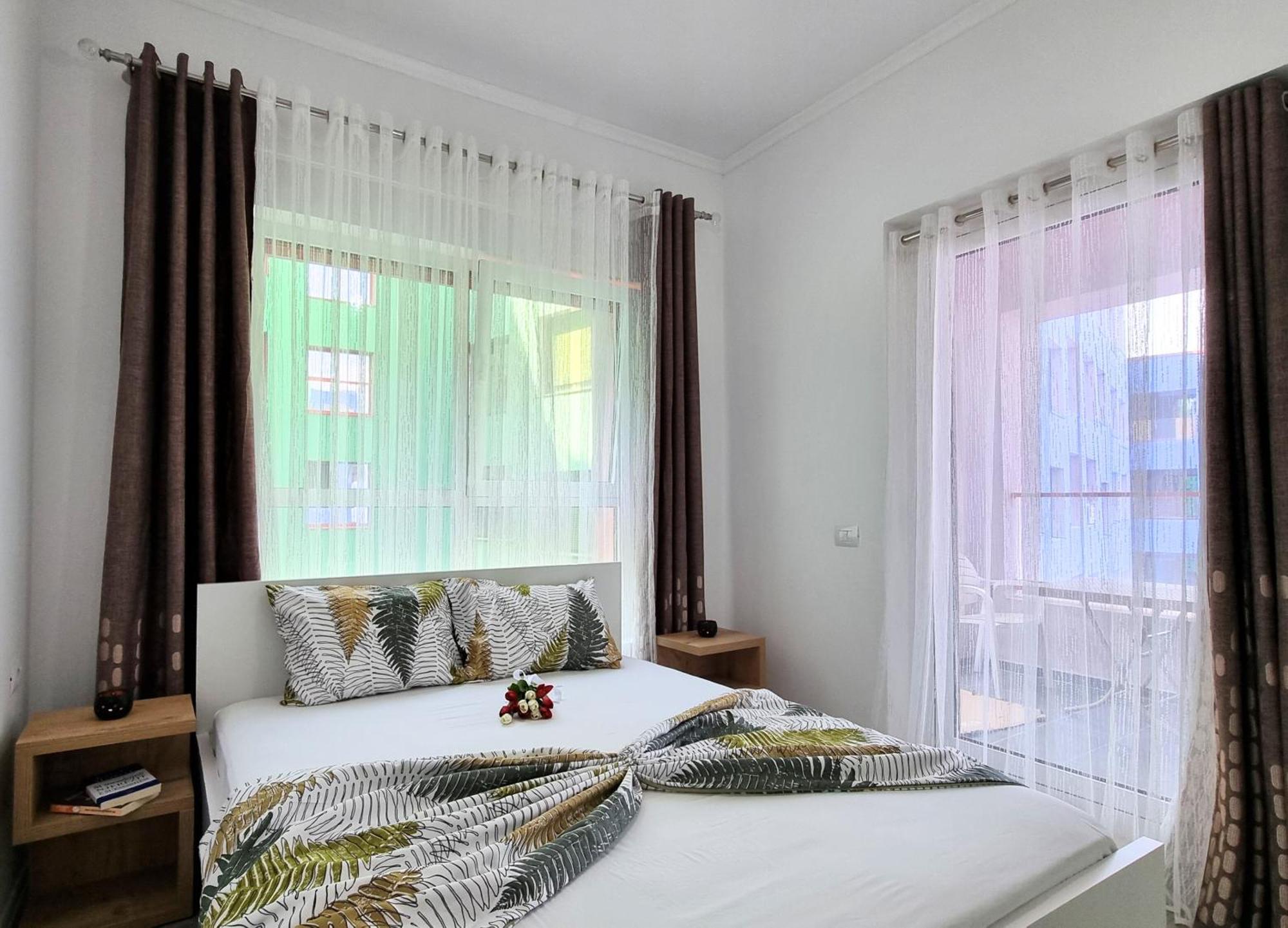 Cozy 2br Free Parking-wifi-ac-dryer Tirana